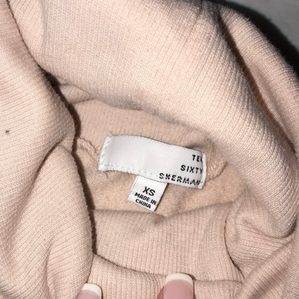 Pink top - Picture 2 of 2